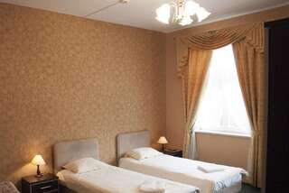 Отель Hotel Nad Rzeczką Торунь Двухместный номер с 2 отдельными кроватями-2